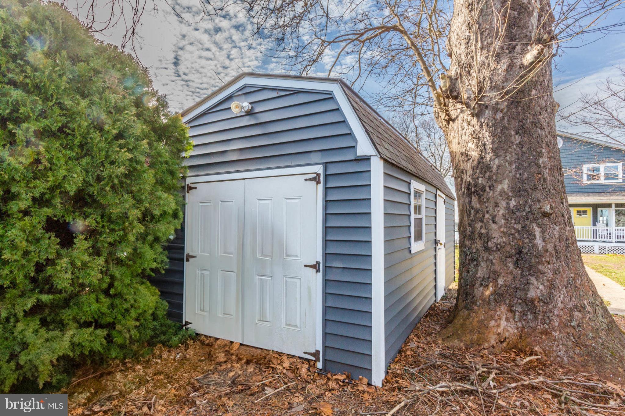 2103 Poplar Ridge Road Pasadena, MD 21122 - Photo 35 of 38 Secure Shed
