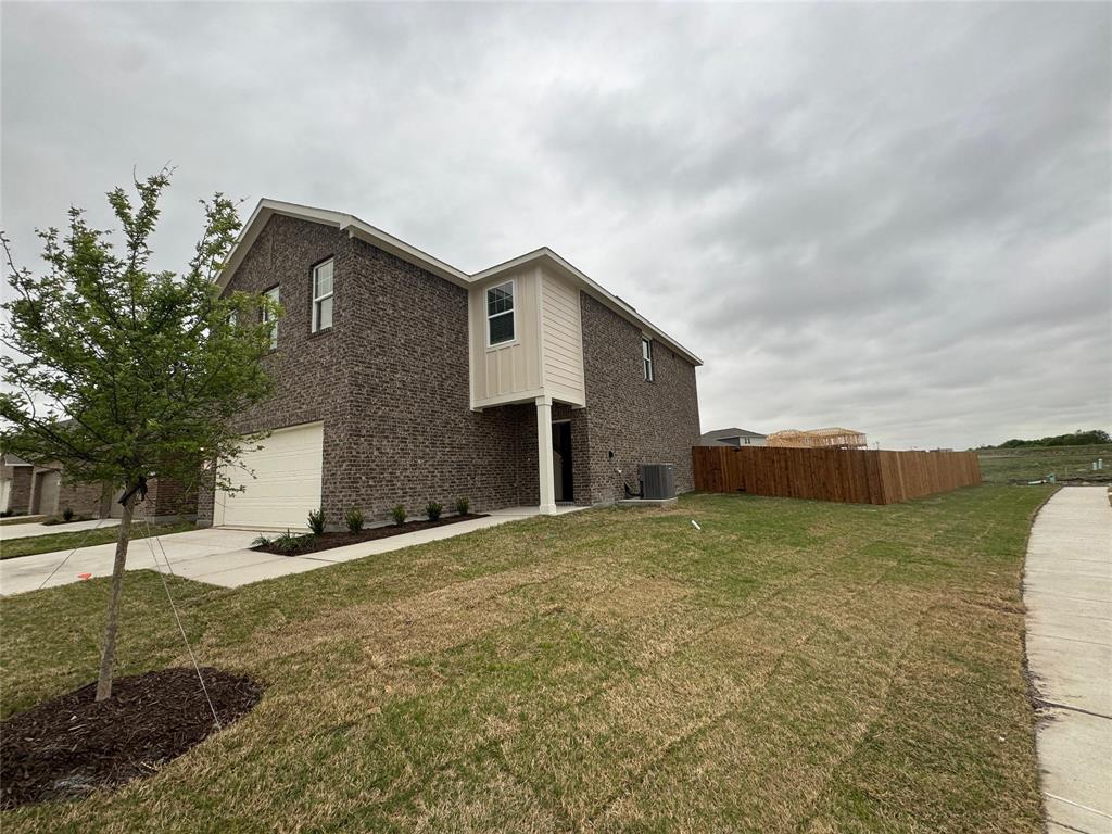 5734 Roadhouse Drive Forney, TX 75126 - Photo 9 of 20
