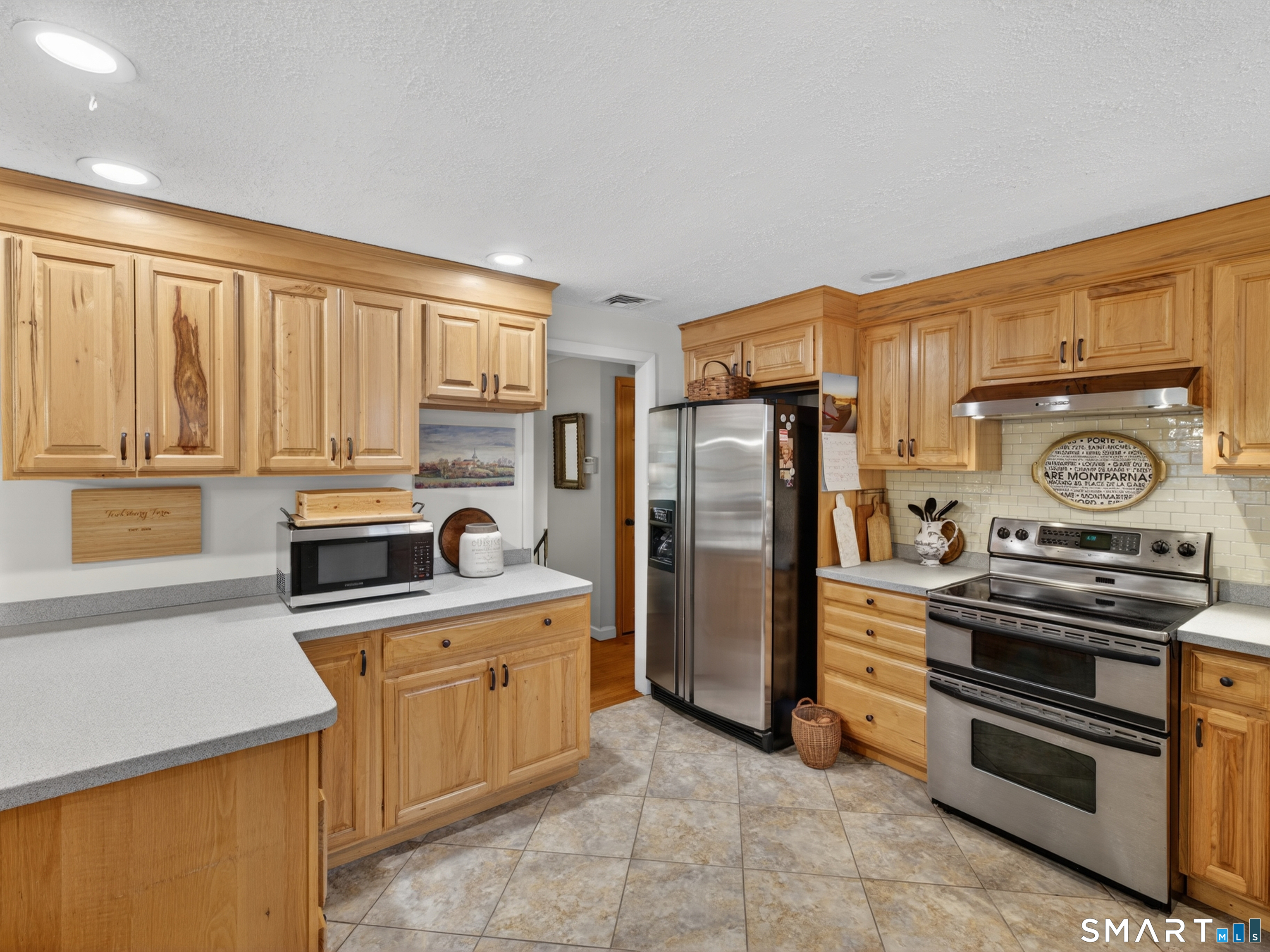 190 Cow Hill Road Clinton, CT 06413 - Photo 10 of 36