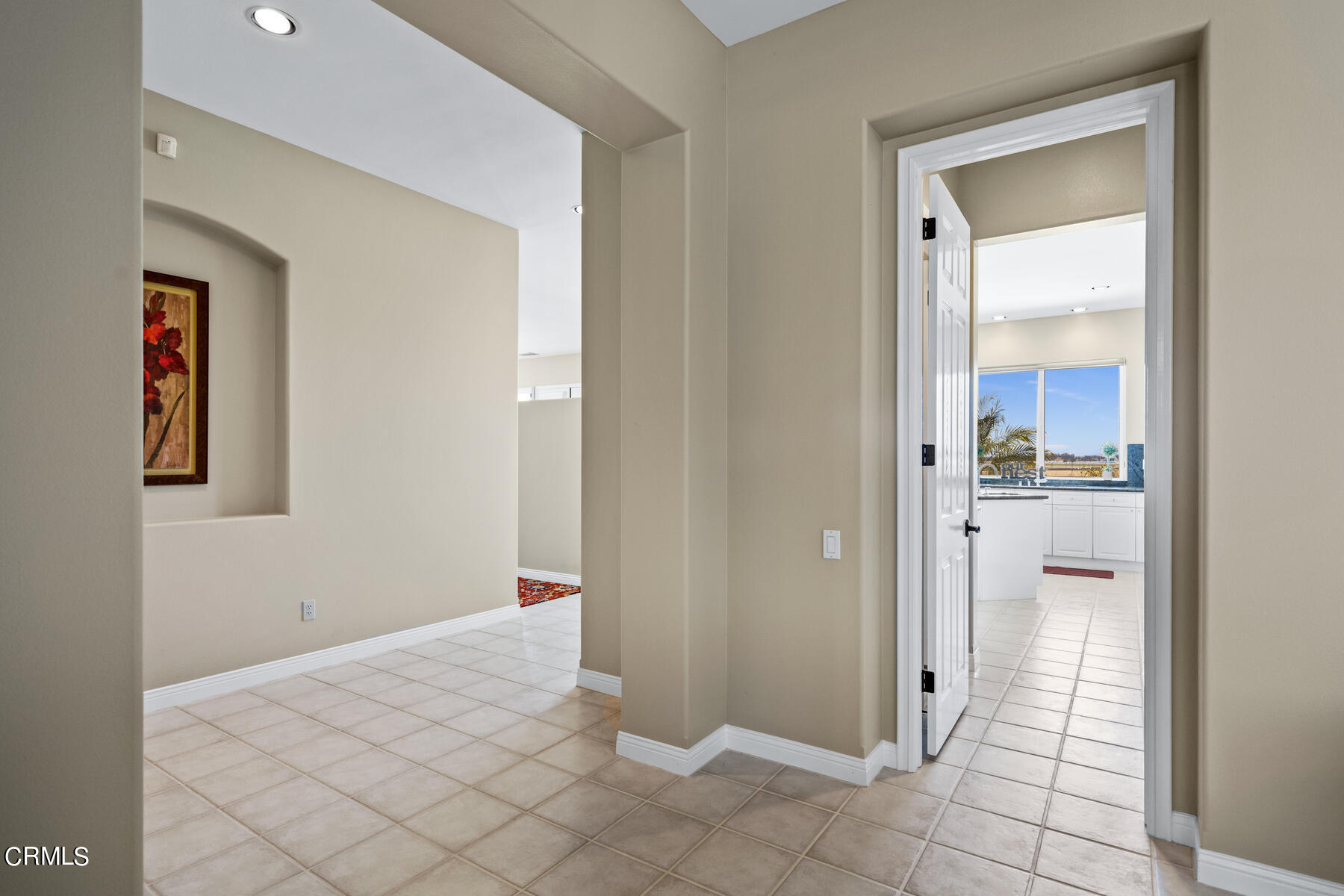 1185 Avenida De Aprisa Camarillo, CA 93010 - Photo 17 of 44 1185 Avenida De Aprisa-017-019-Hallway-M