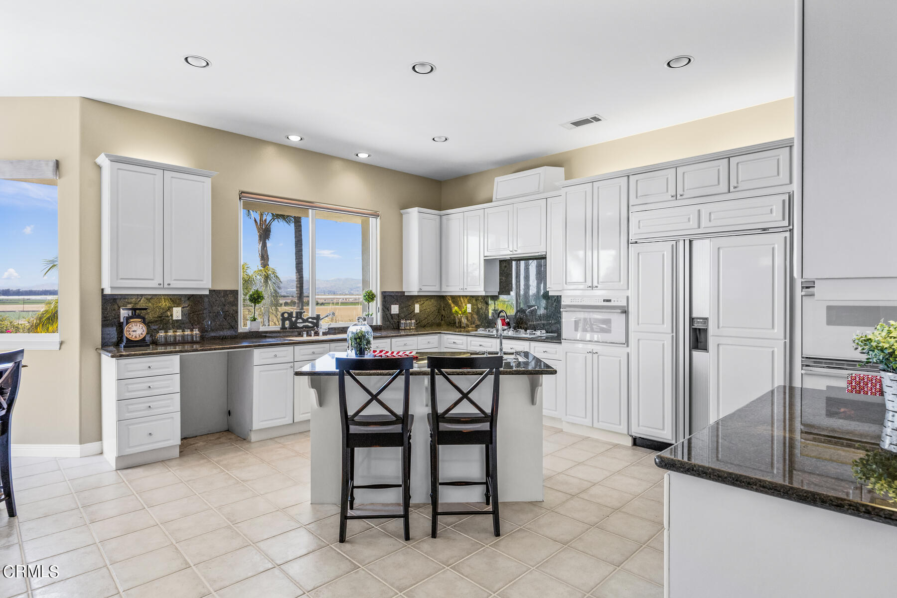 1185 Avenida De Aprisa Camarillo, CA 93010 - Photo 10 of 44 1185 Avenida De Aprisa-010-021-Kitchen-M