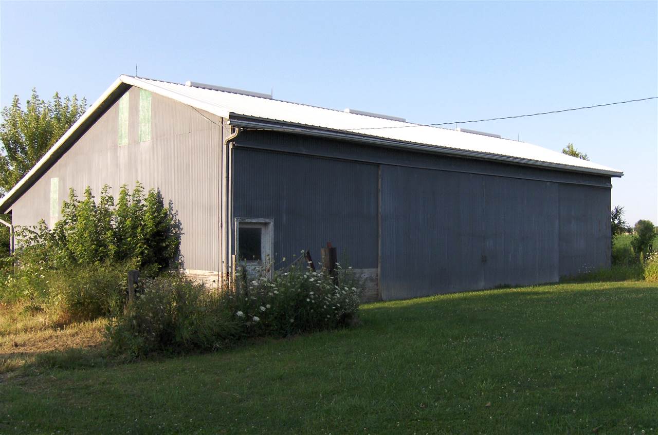 61176 Ash Road Elkhart, IN 46517 - Photo 3 of 20 Gallery Image 3