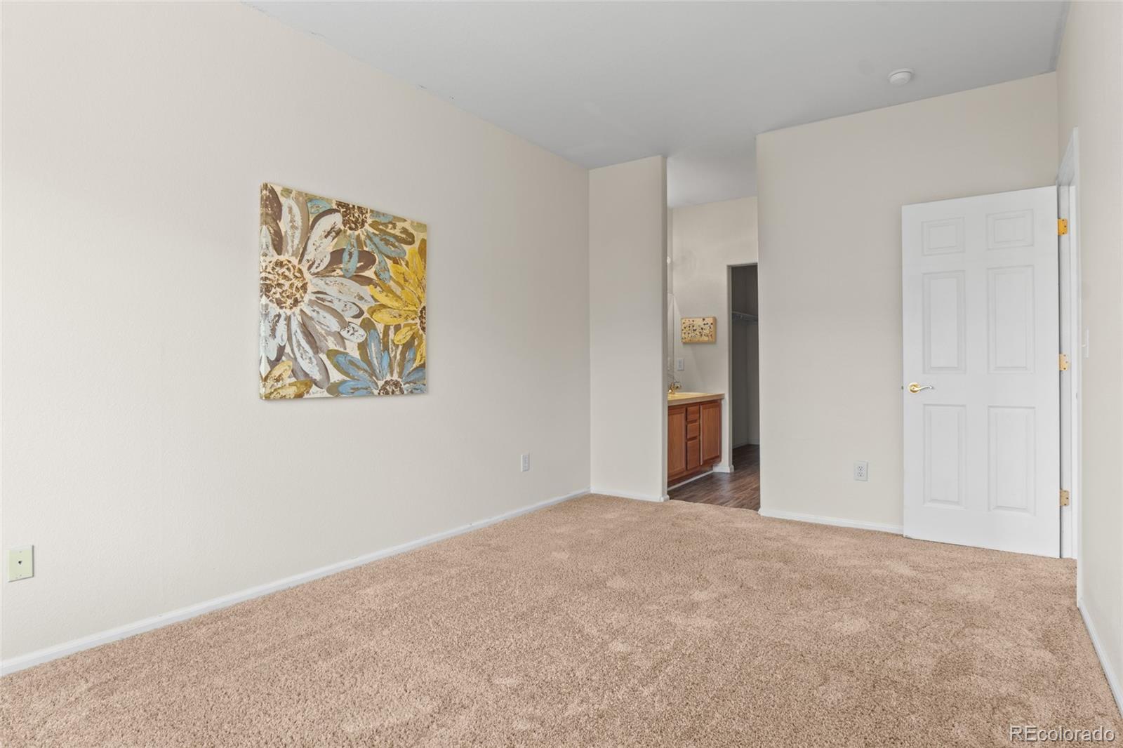 1435 South Chambers Road, Unit 102 Aurora, CO 80017 - Photo 23 of 38