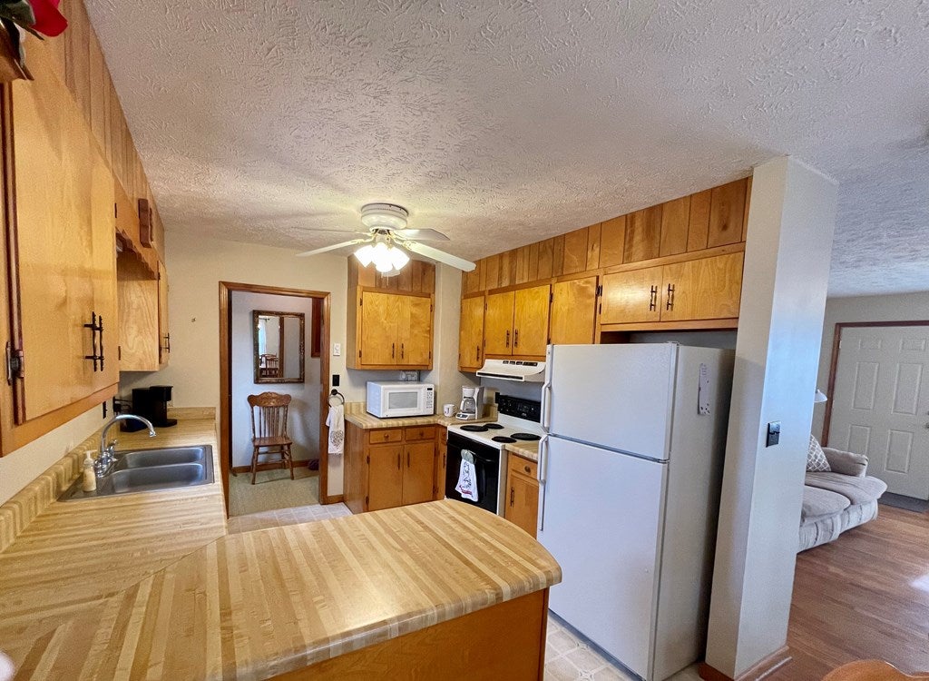 115 Breezy Ridge Road Woodlawn, VA 24381 - Photo 12 of 40 Gallery Image 12
