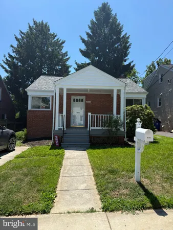 $2,950 | 4616 Rosedale Avenue, Bethesda, MD 20814