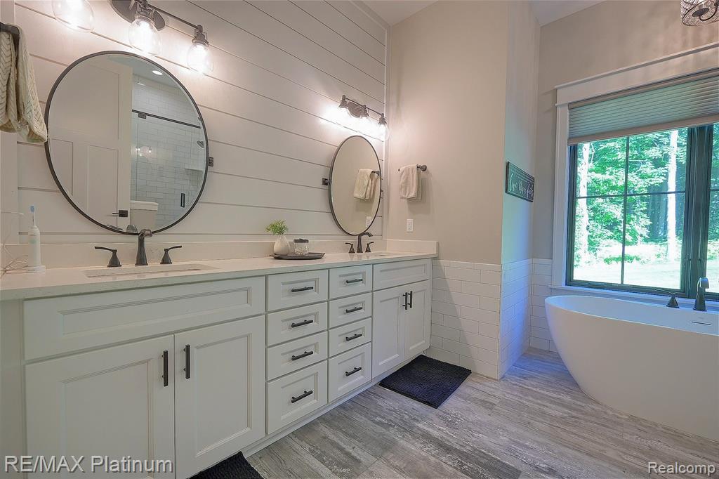 12101 Center Road Fenton, MI 48430 - Photo 24 of 53
