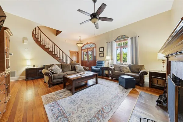 $649,900 | 835 Butch Cassidy Lane, Eustis, FL 32726