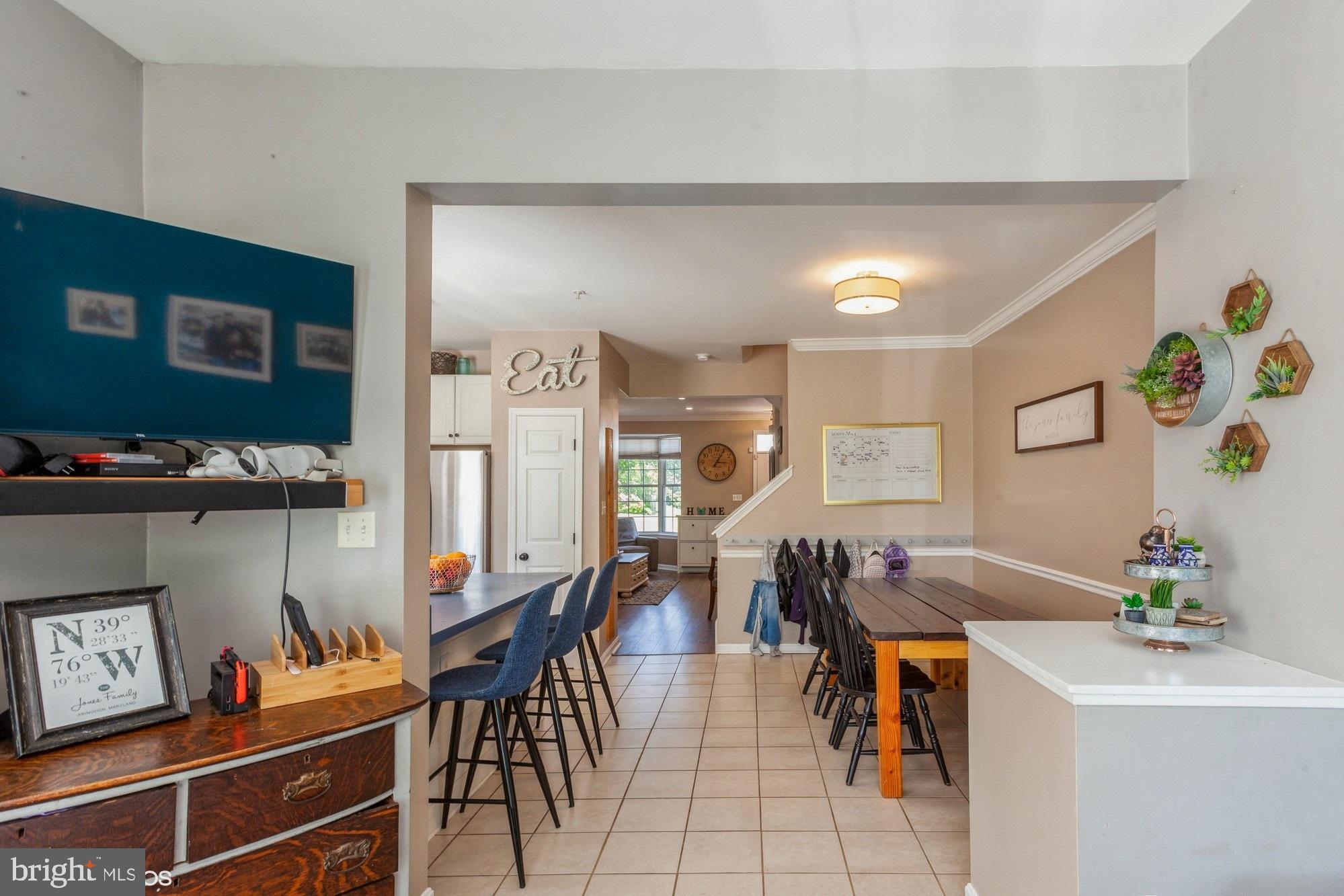 463 Deer Hill Circle Abingdon, MD 21009 - Photo 13 of 40 Family Room to Kitchen
