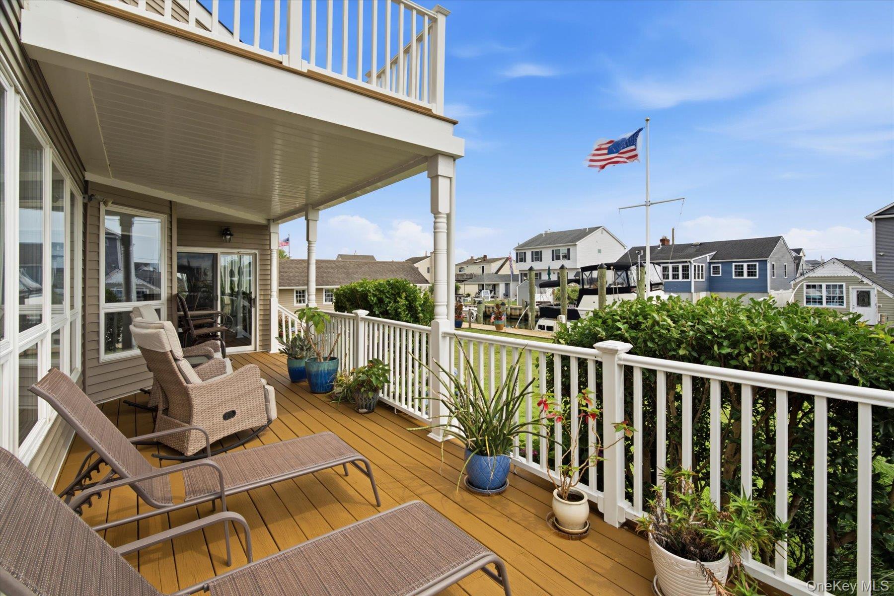 20 Barry Road Amityville, NY 11701 - Photo 4 of 49