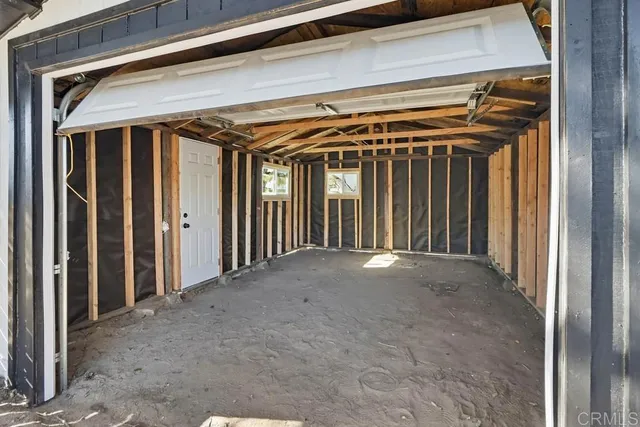 a view of a pathway with a yard