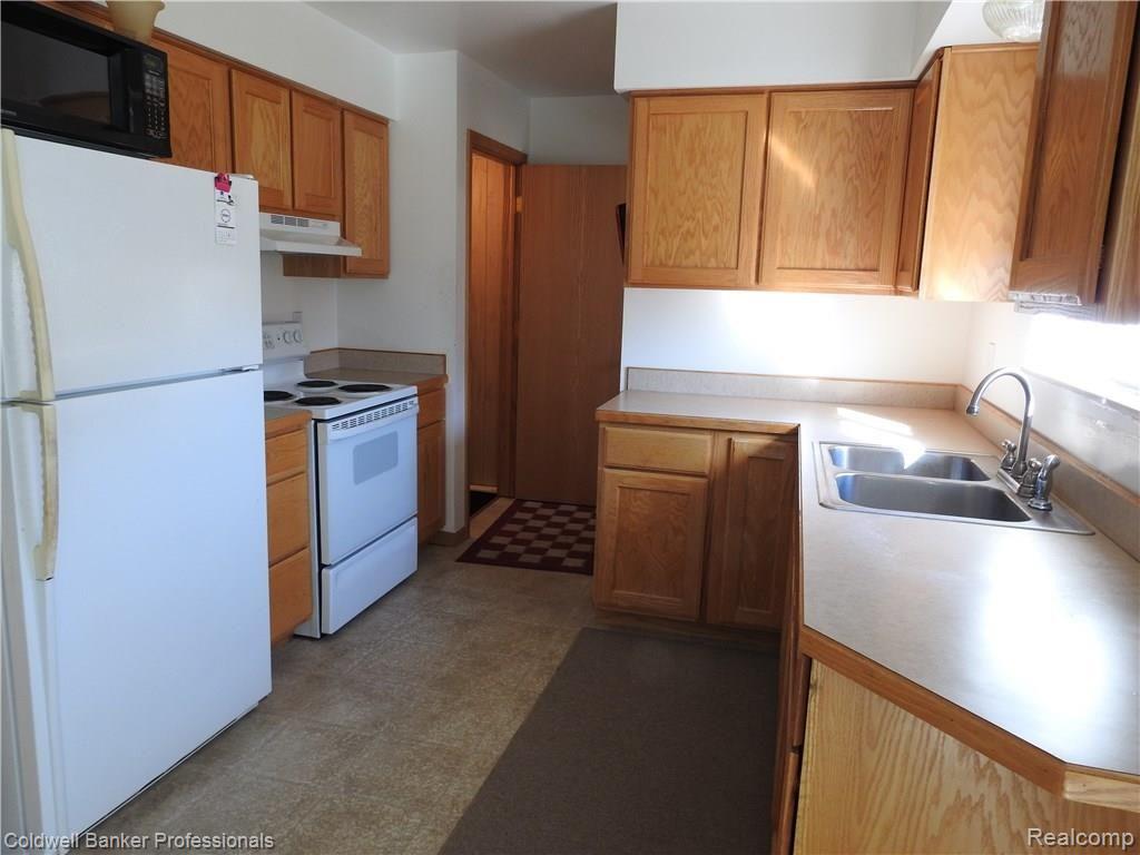456 North Lake George Road Attica, MI 48412 - Photo 14 of 26 DSCN9948.JPG
