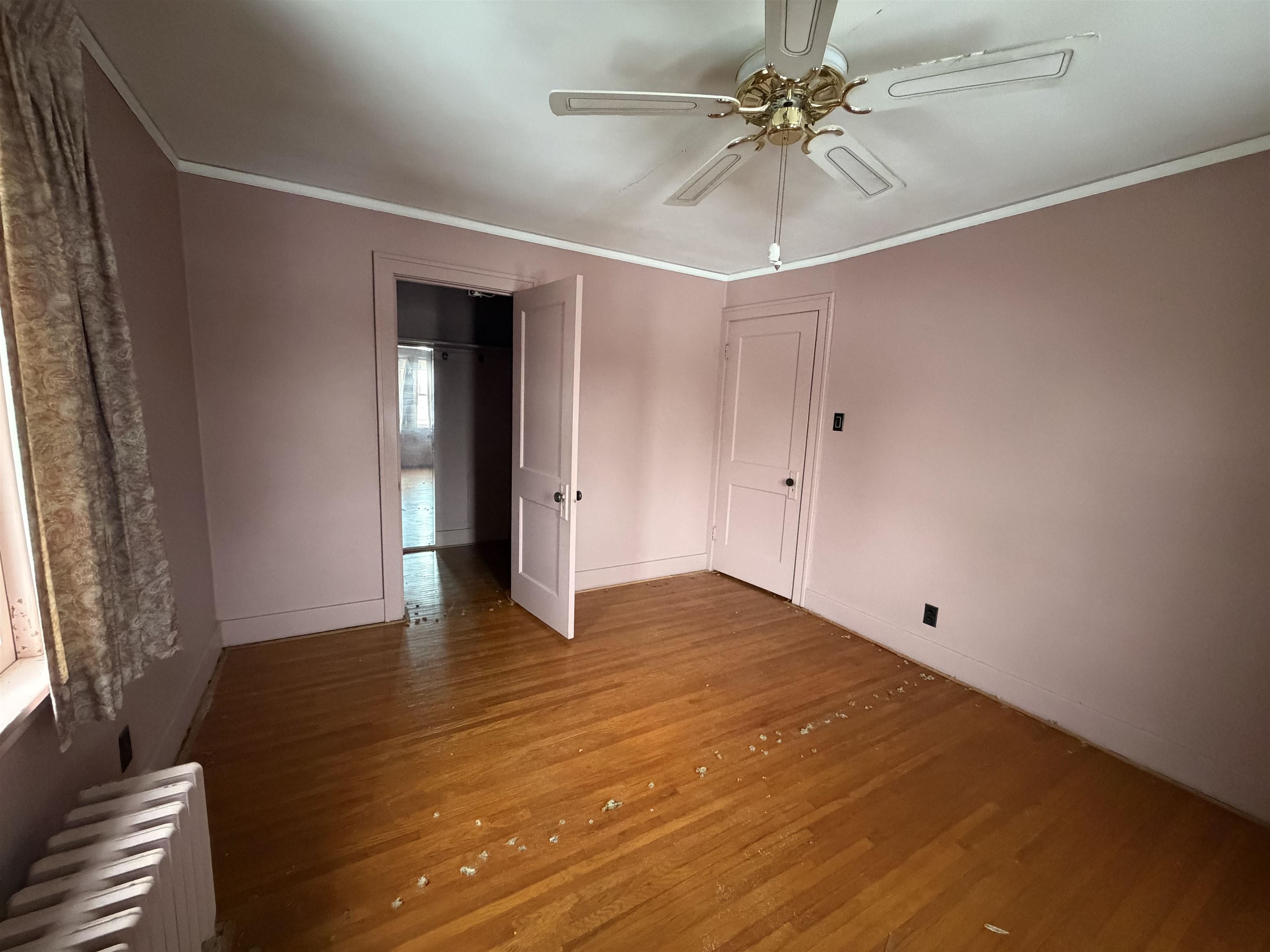 826 West Chestnut Street Freeport, IL 61032 - Photo 18 of 30 a view of an empty room with a window