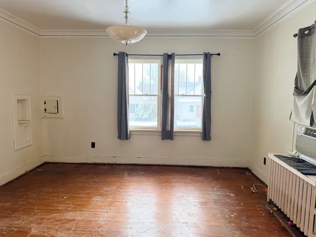 $55,000 | 826 West Chestnut Street, Freeport, IL 61032