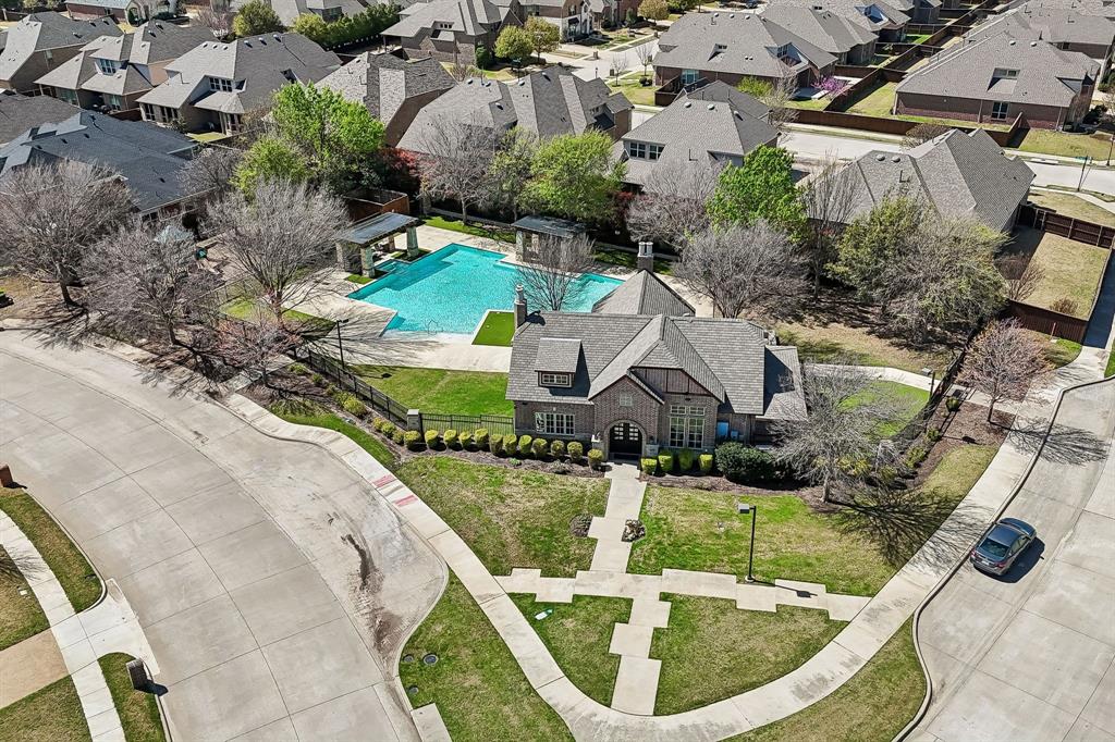 948 Holt Lane Allen, TX 75013 - Photo 36 of 40 Neighborhood clubhouse and pool