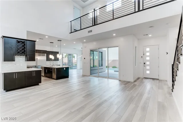 $5,999 | 10312 Kesington Drive, Las Vegas, NV 89135