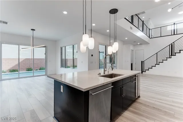 $5,999 | 10312 Kesington Drive, Las Vegas, NV 89135