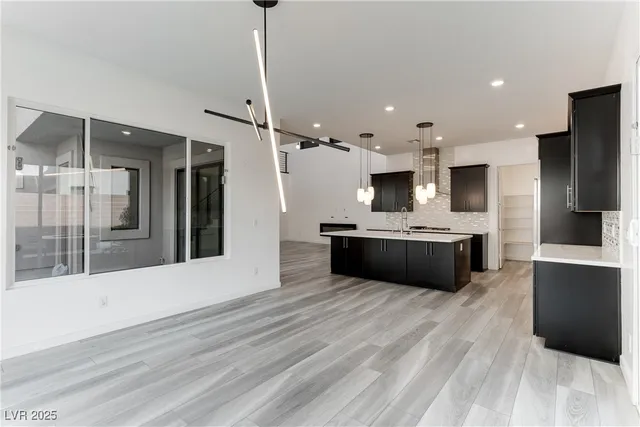 $5,999 | 10312 Kesington Drive, Las Vegas, NV 89135