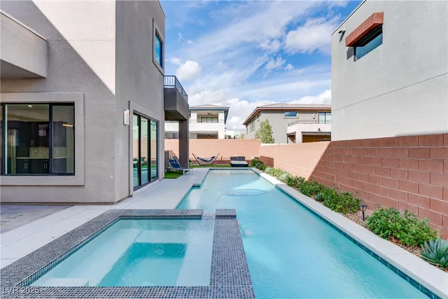 $5,999 | 10312 Kesington Drive, Las Vegas, NV 89135