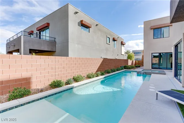 $5,999 | 10312 Kesington Drive, Las Vegas, NV 89135