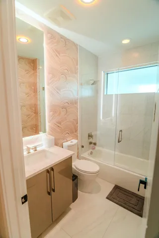 a view of walk in closet