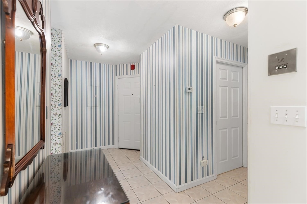 661 Lowell Street, Unit 16 Lexington, MA 02420 - Photo 5 of 35