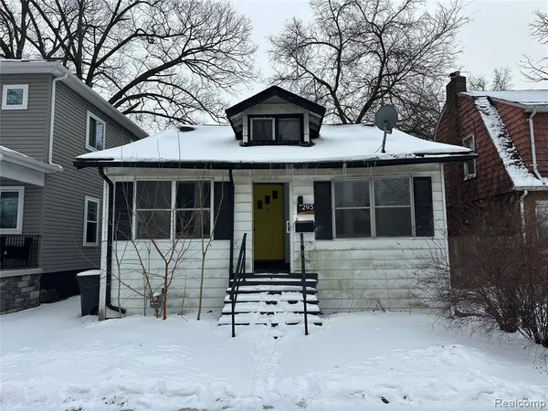 $199,900 | 293 Fielding Street, Ferndale, MI 48220