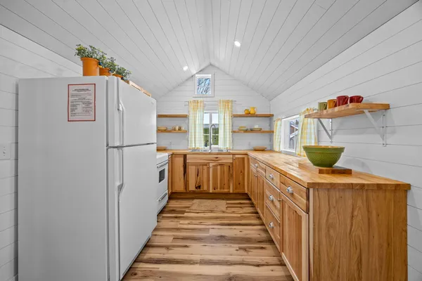 $699,900 | 16211 Pretty Lake Drive, Mecosta, MI 49332