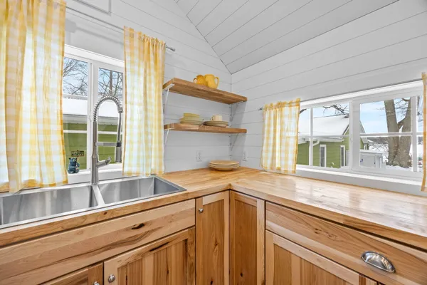 $699,900 | 16211 Pretty Lake Drive, Mecosta, MI 49332