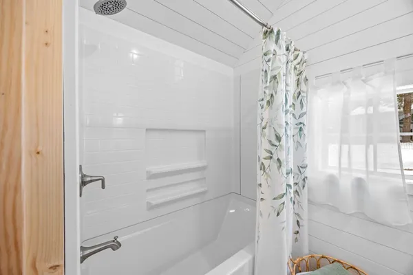 $699,900 | 16211 Pretty Lake Drive, Mecosta, MI 49332