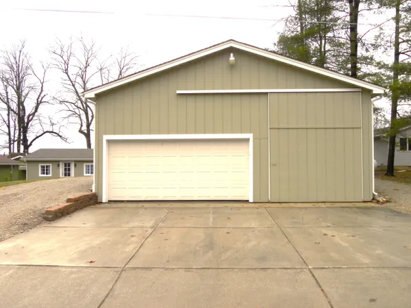 $699,900 | 16211 Pretty Lake Drive, Mecosta, MI 49332