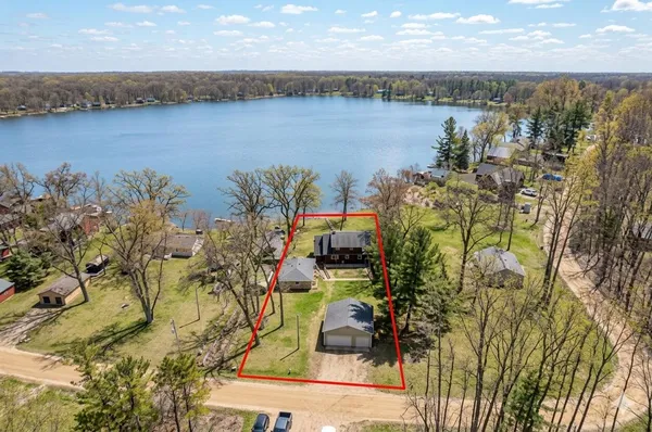 $699,900 | 16211 Pretty Lake Drive, Mecosta, MI 49332