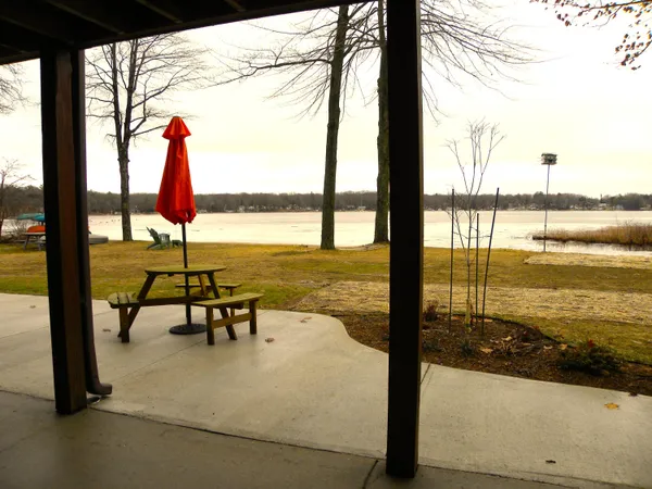 $699,900 | 16211 Pretty Lake Drive, Mecosta, MI 49332