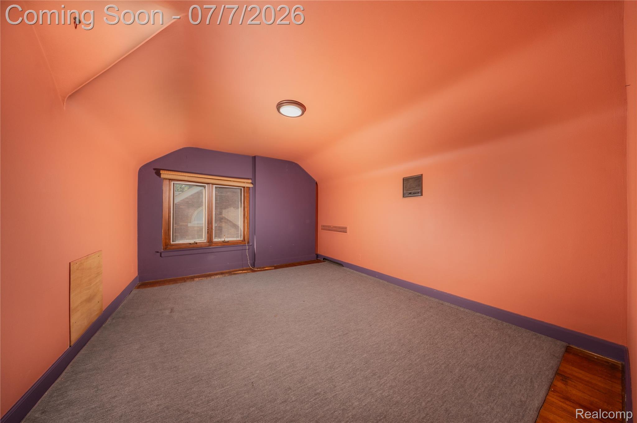 16580 Westmoreland Road Detroit, MI 48219 - Photo 24 of 37 3rd floor bed 16580 Westmoreland.jpg