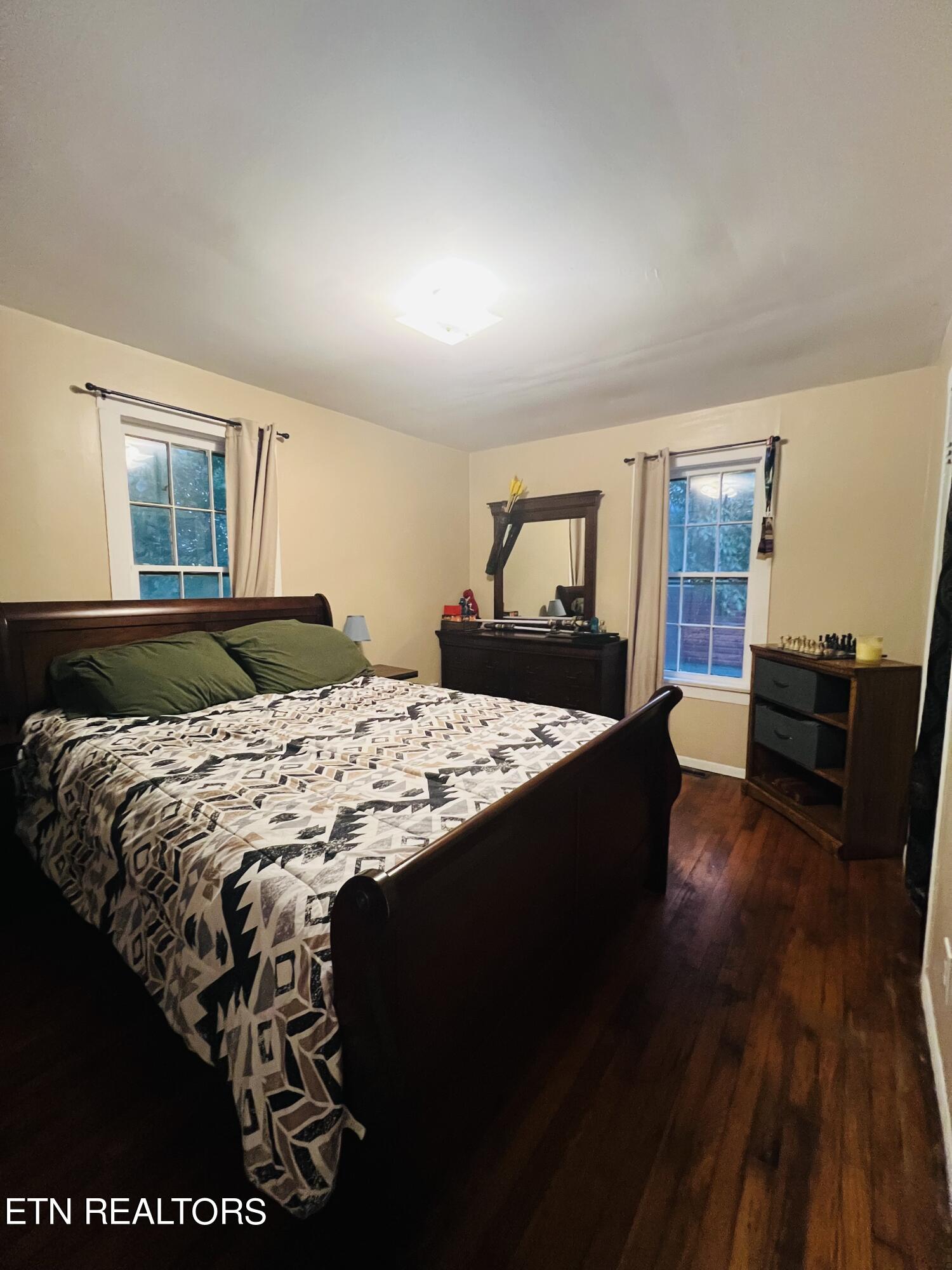 106 Ellenwood Road Middlesboro, KY 40965 - Photo 12 of 15 IMG_5095