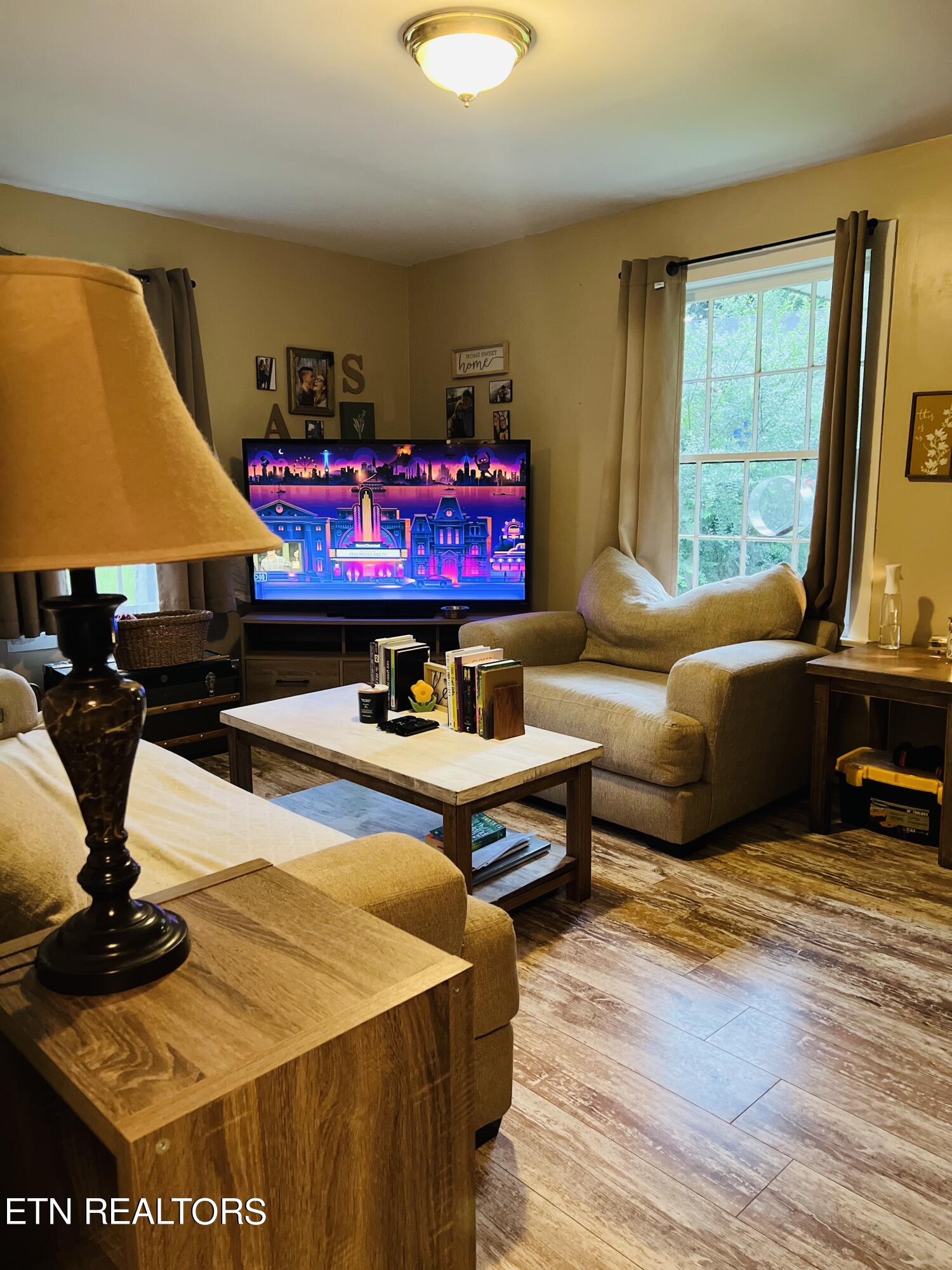 106 Ellenwood Road Middlesboro, KY 40965 - Photo 8 of 15 IMG_5093