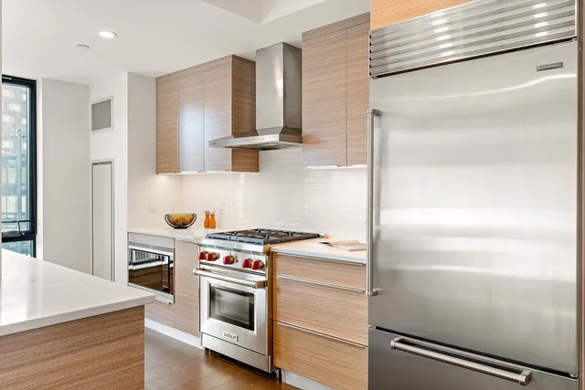 $1,195,000 | 14 West Broadway, Unit 507, Boston, MA 02127