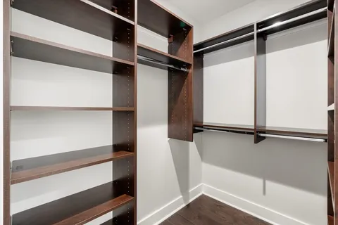 $1,095,000 | 14 West Broadway, Unit 507, Boston, MA 02127