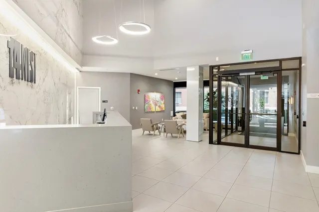 $1,195,000 | 14 West Broadway, Unit 507, Boston, MA 02127