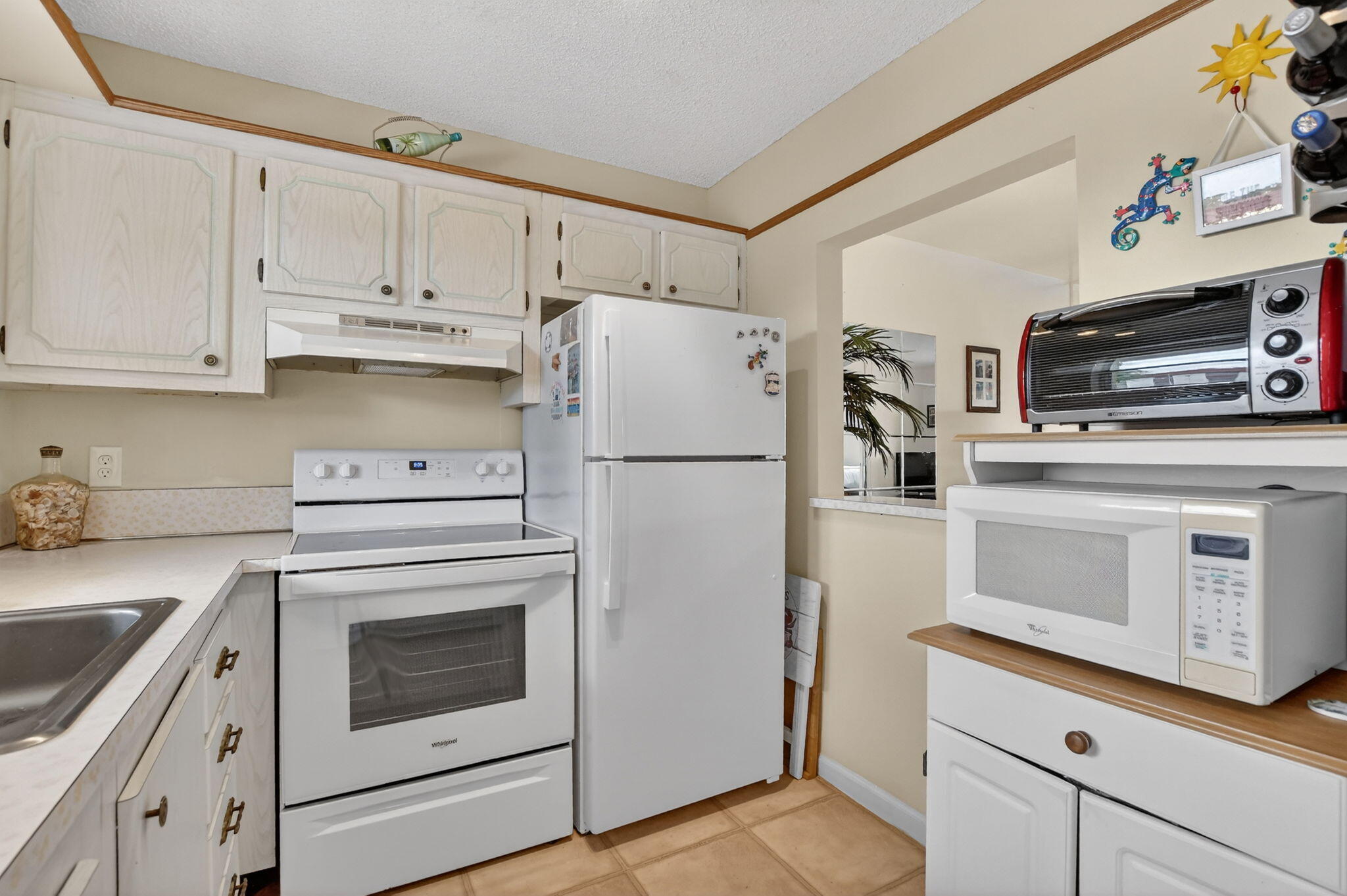 9855 Sandalfoot Boulevard, Unit 317 Boca Raton, FL 33428 - Photo 12 of 29 12-web-or-mls-DSC_4700