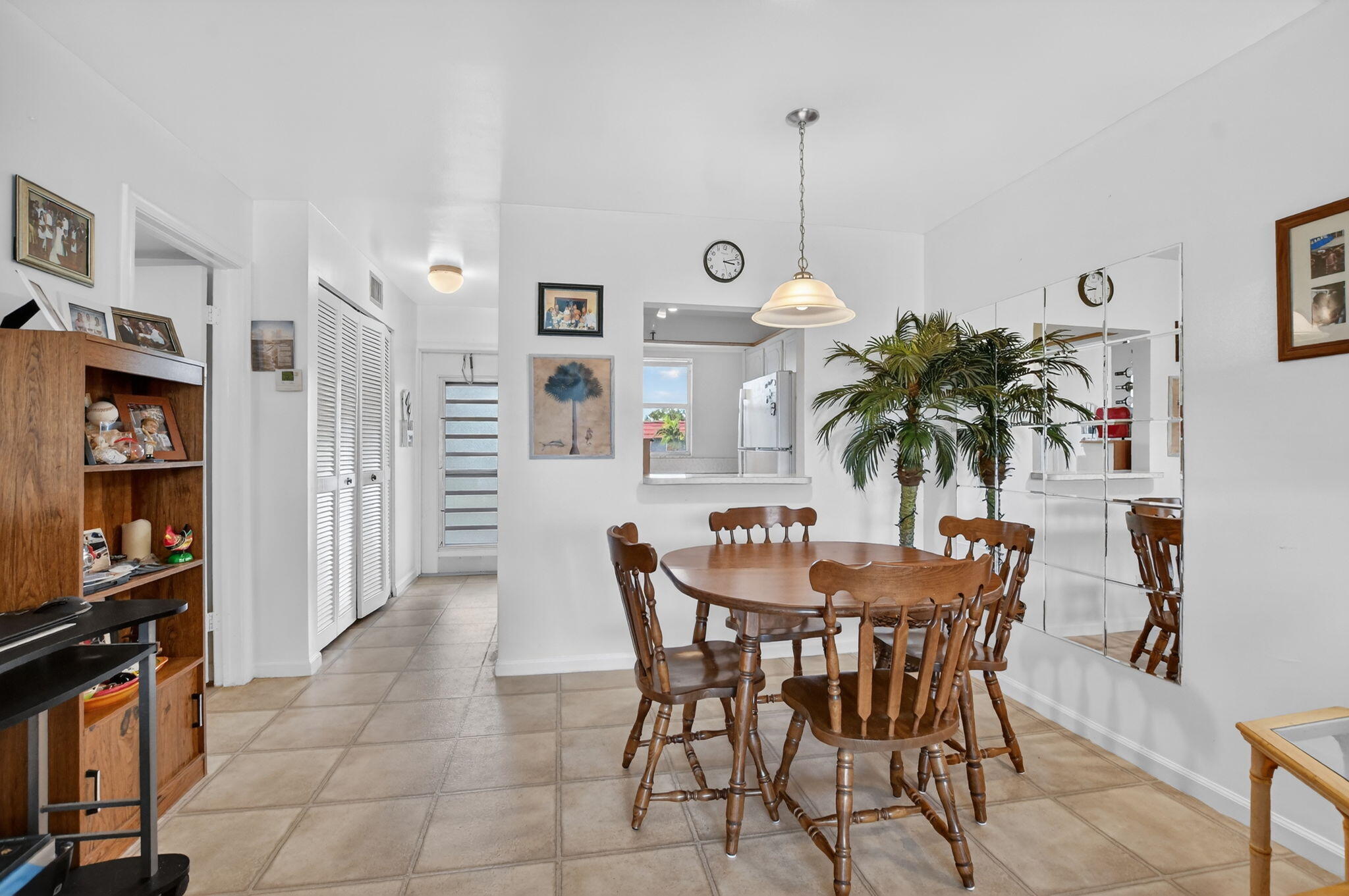9855 Sandalfoot Boulevard, Unit 317 Boca Raton, FL 33428 - Photo 6 of 29 6-web-or-mls-DSC_4713