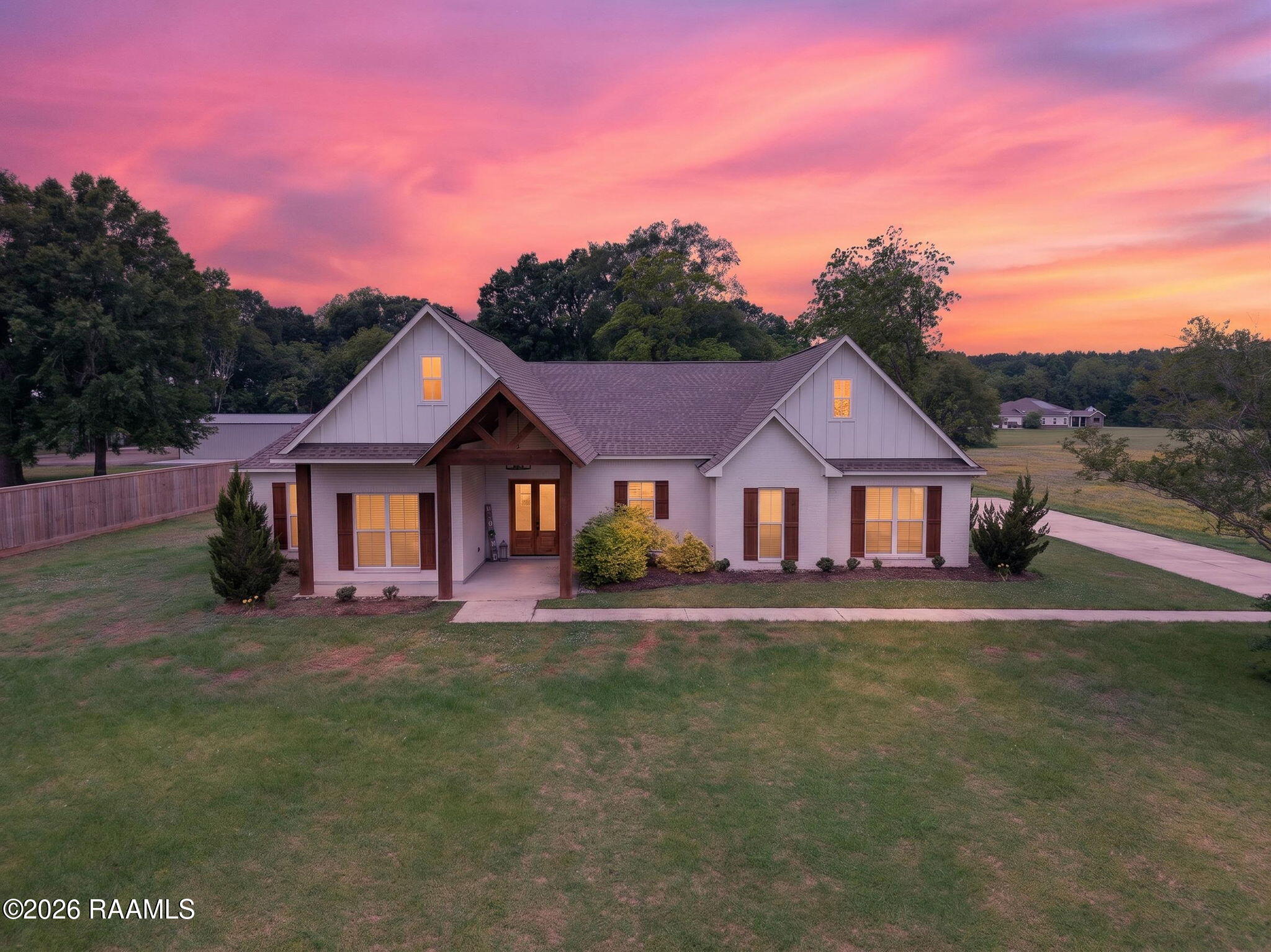 6121 McLin Road Port Allen, LA 70767 - Photo 2 of 29 IMG_1984