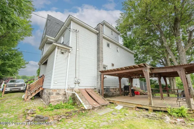 $1,800 | 947 William Street, Unit 2, Avoca, PA 18641