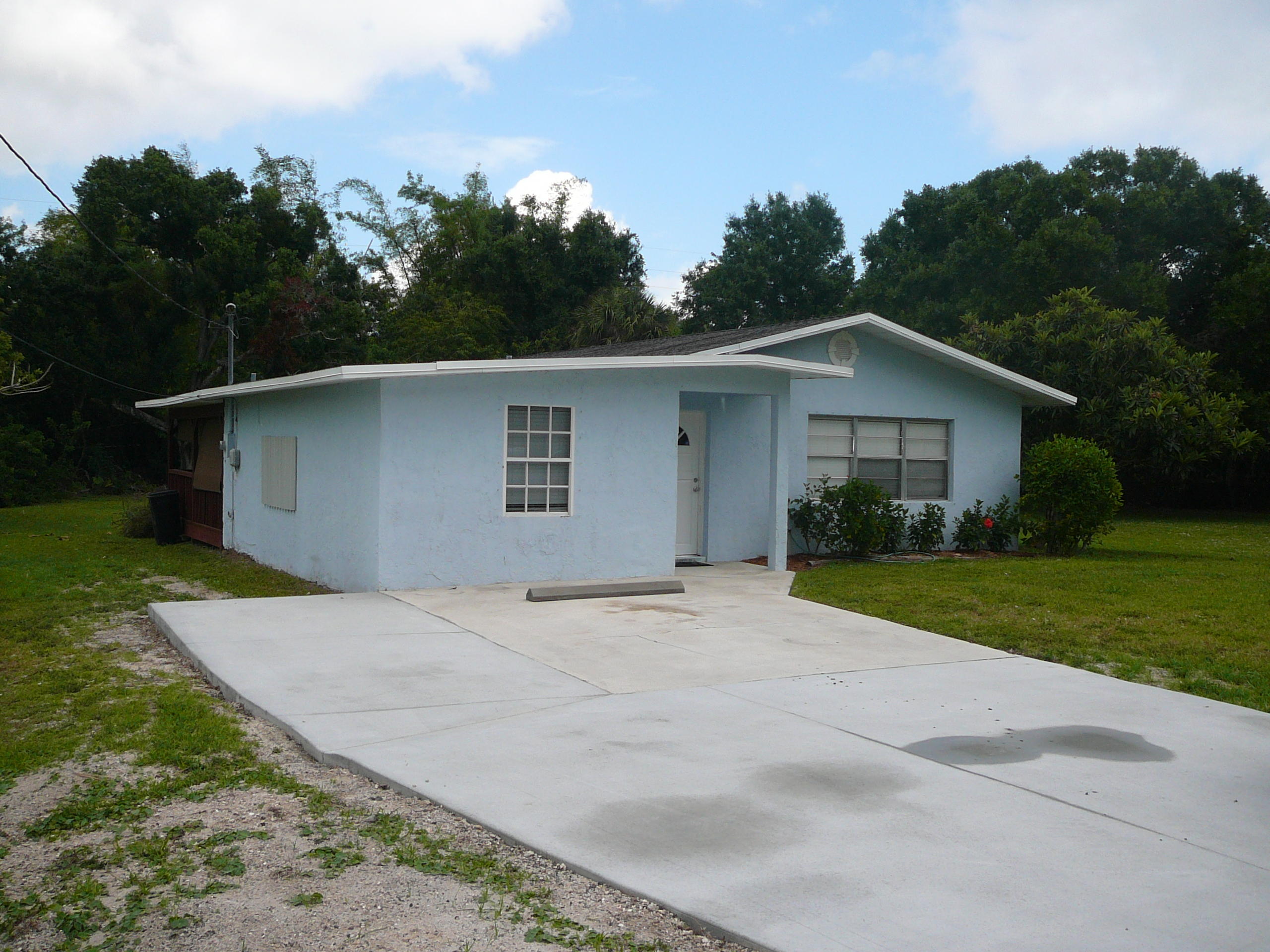 3608 Arnold Road Fort Pierce, FL 34981 - Photo 3 of 23 P1080754