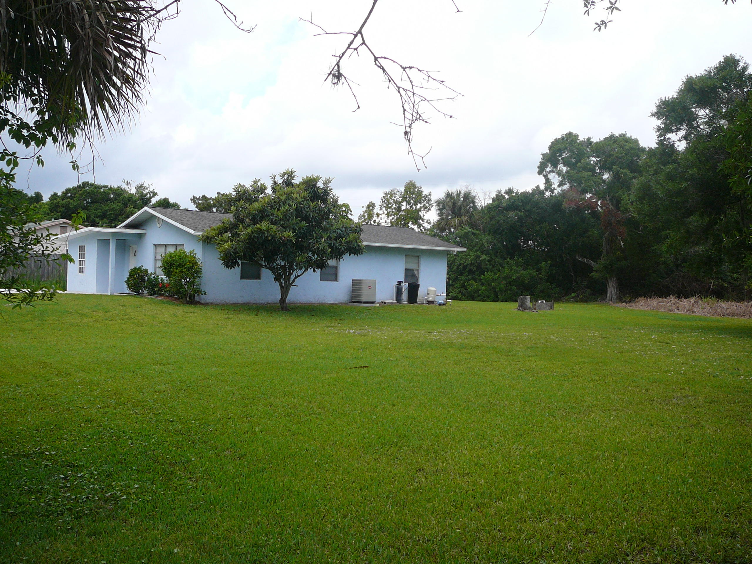 3608 Arnold Road Fort Pierce, FL 34981 - Photo 4 of 23 P1080757