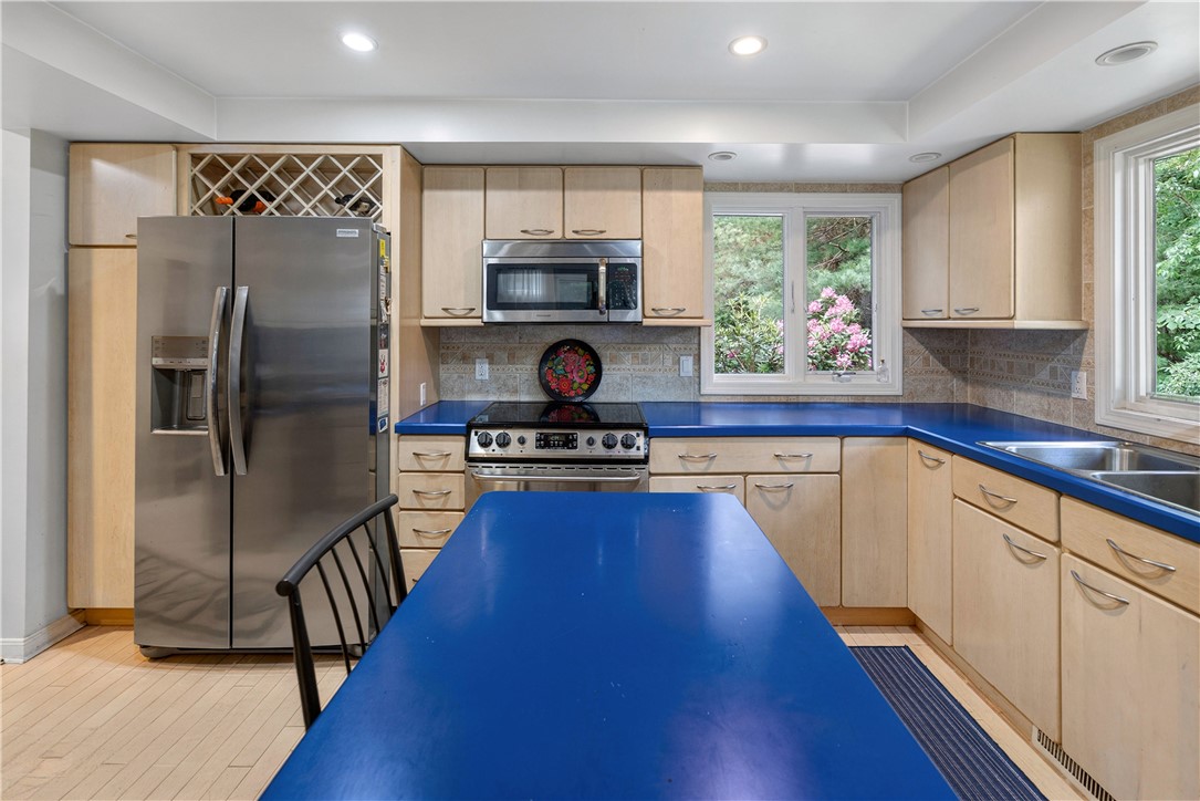 293 Byron Randall Road Scituate, RI 02857 - Photo 28 of 49