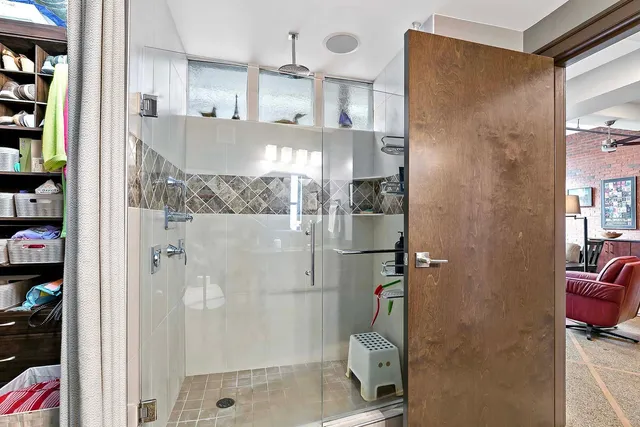 $228,000 | 350 St Peter Street, Unit 606, St. Paul, MN 55102