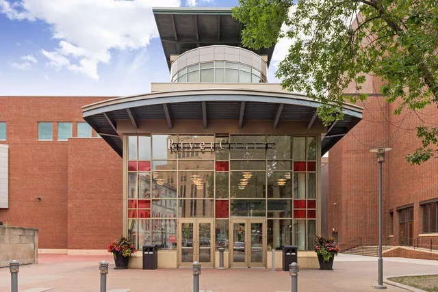 $228,000 | 350 St Peter Street, Unit 606, St. Paul, MN 55102