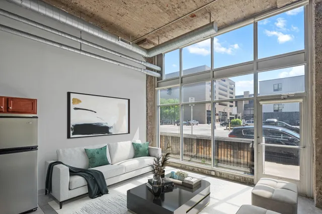 $1,995 | 521 South 7th Street, Unit 116, Minneapolis, MN 55415