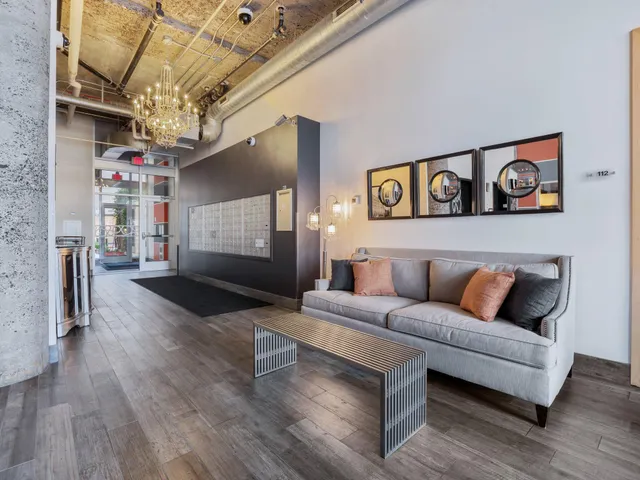 $1,995 | 521 South 7th Street, Unit 116, Minneapolis, MN 55415