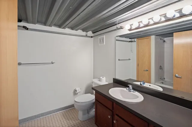 $1,995 | 521 South 7th Street, Unit 116, Minneapolis, MN 55415